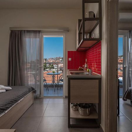 Sunshine Apartments Неос Мармарас Екстериор снимка