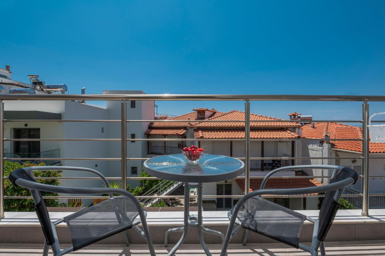 Sunshine Apartments Неос Мармарас Екстериор снимка