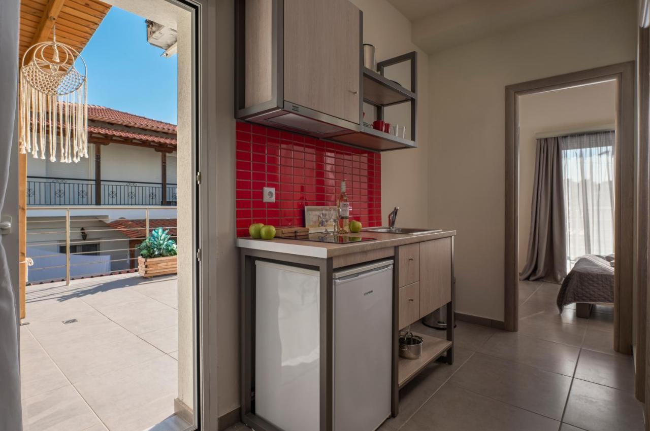 Sunshine Apartments Неос Мармарас Екстериор снимка