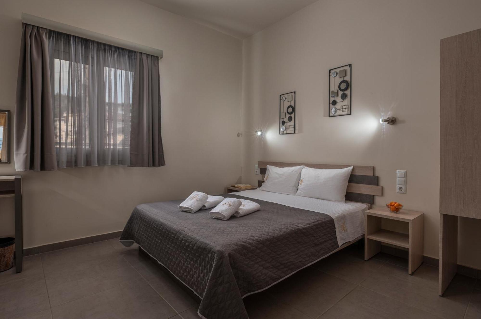 Sunshine Apartments Неос Мармарас Стая снимка
