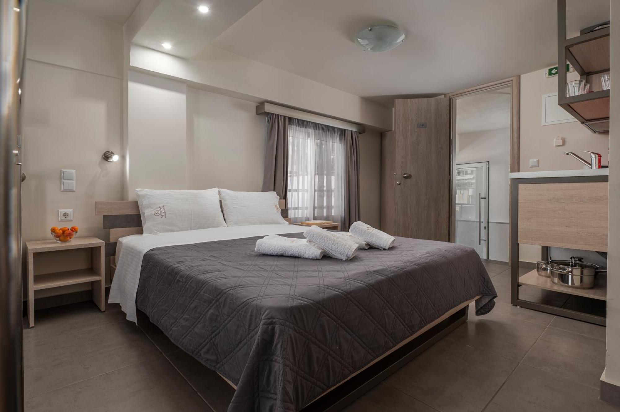 Sunshine Apartments Неос Мармарас Стая снимка